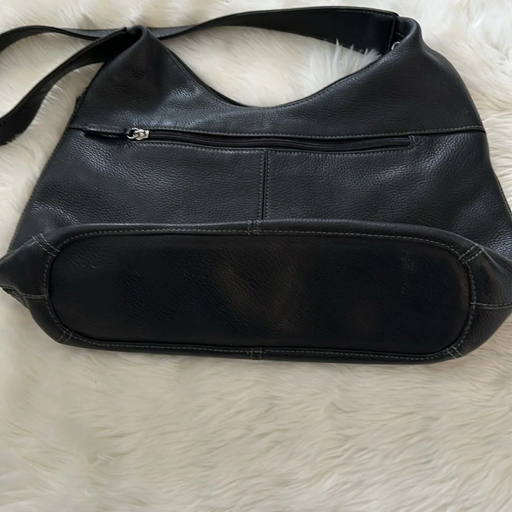 Tignanello measurements strap shoulder
